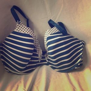 Victoria's Secret 36 DD bra