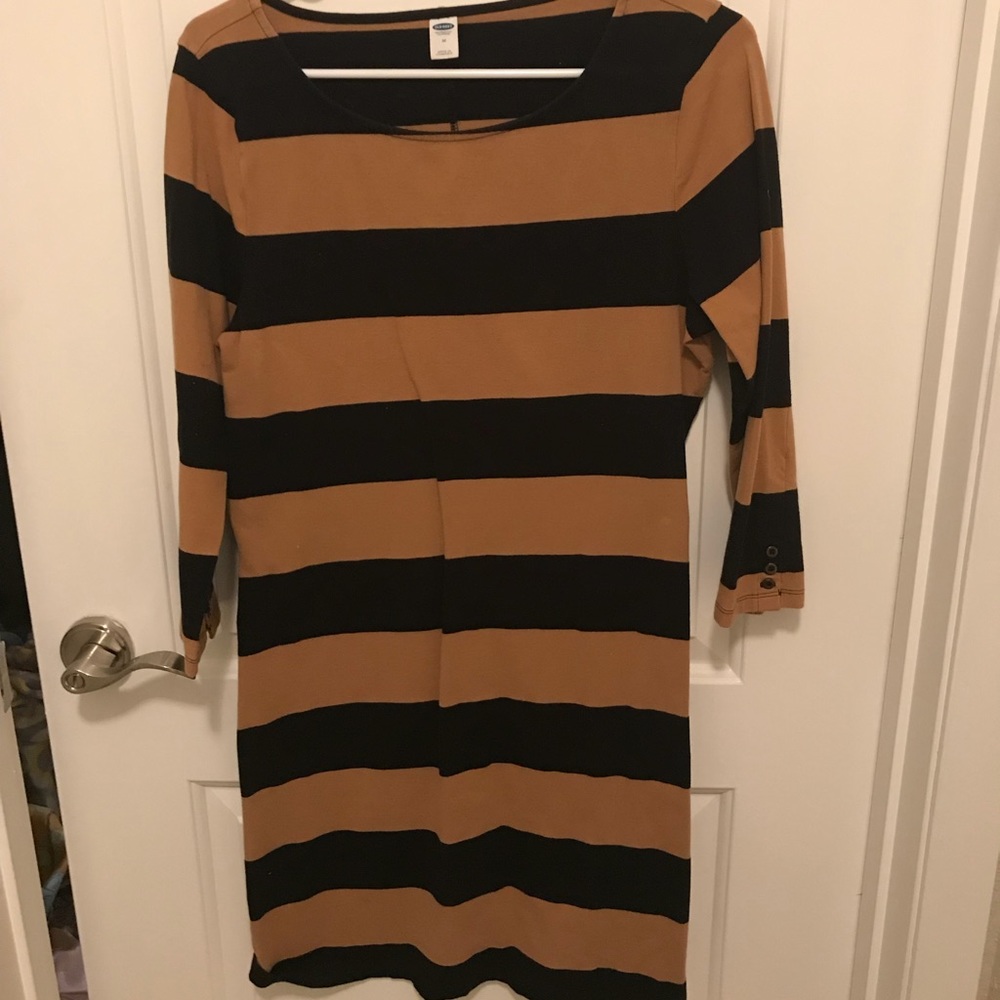 Black and camel fitted dress