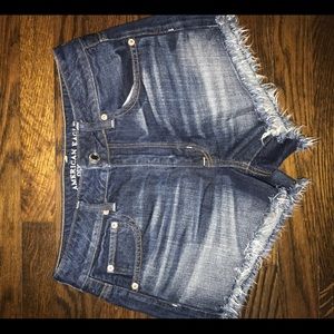 American Eagle HIGH WAISTED shorts  SIZE 6