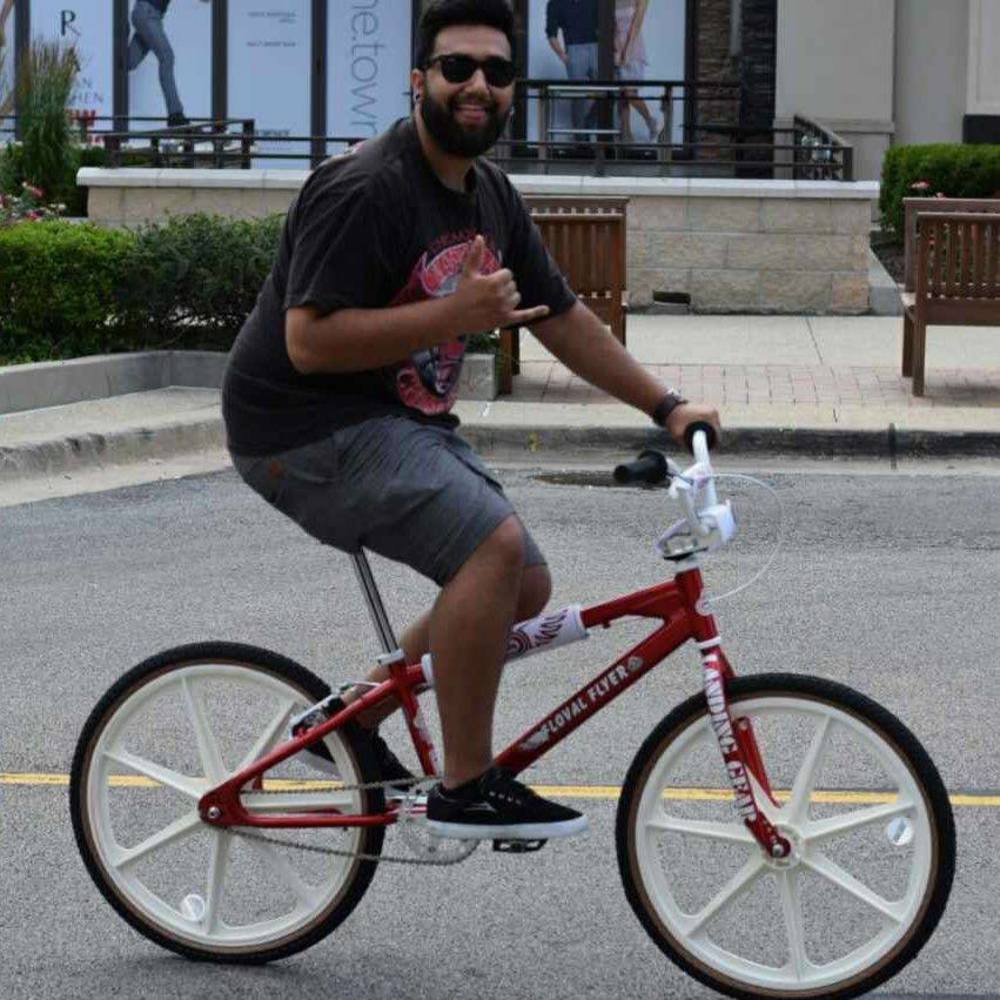 Meet your Posher, Adam