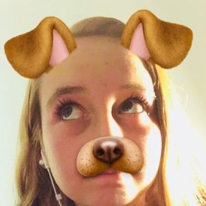 Meet your Posher, Claire