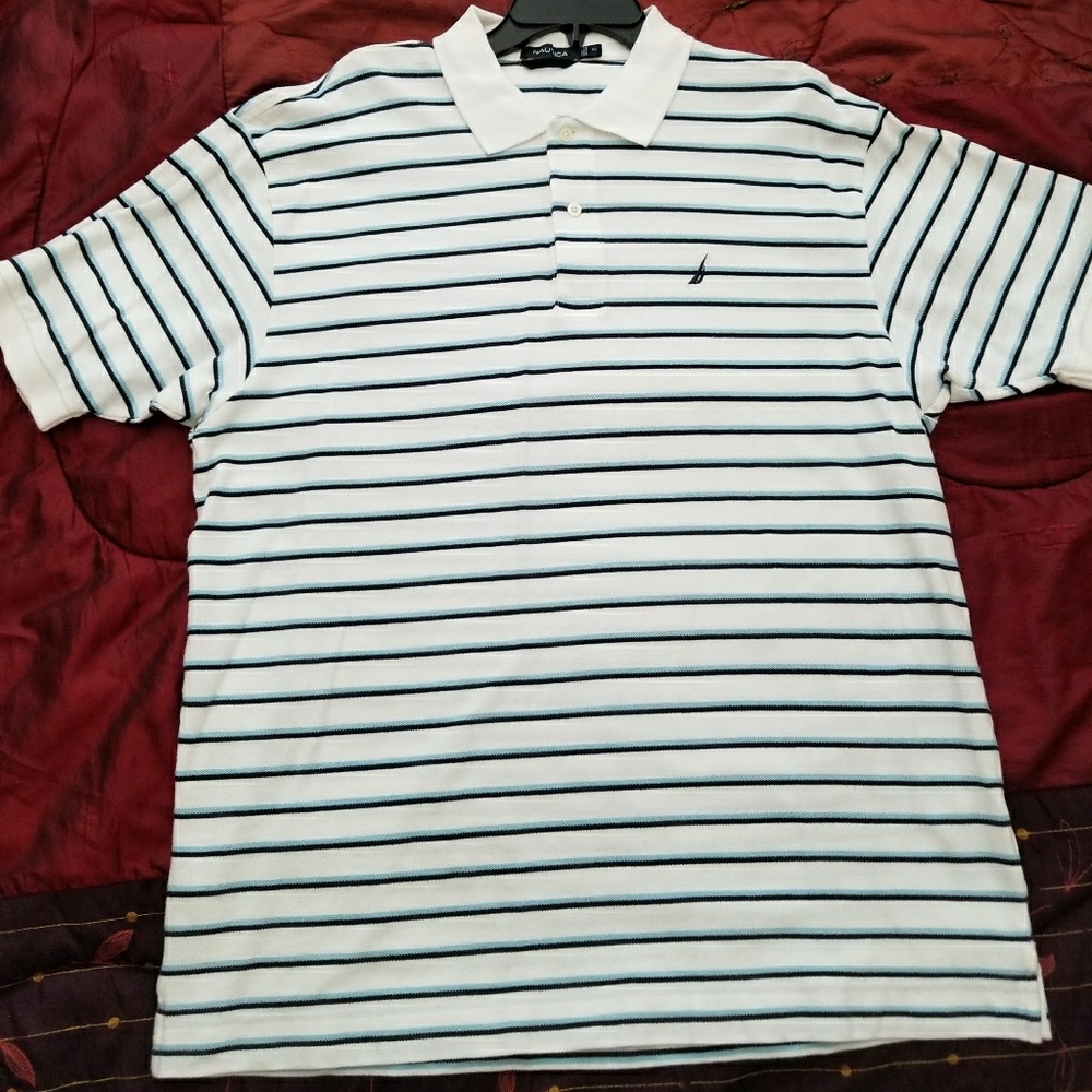 Short sleeved collared shirt