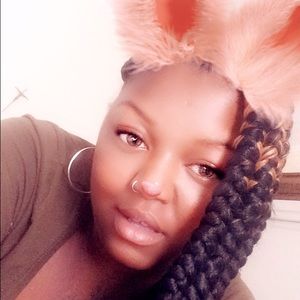 Meet your Posher, Davida