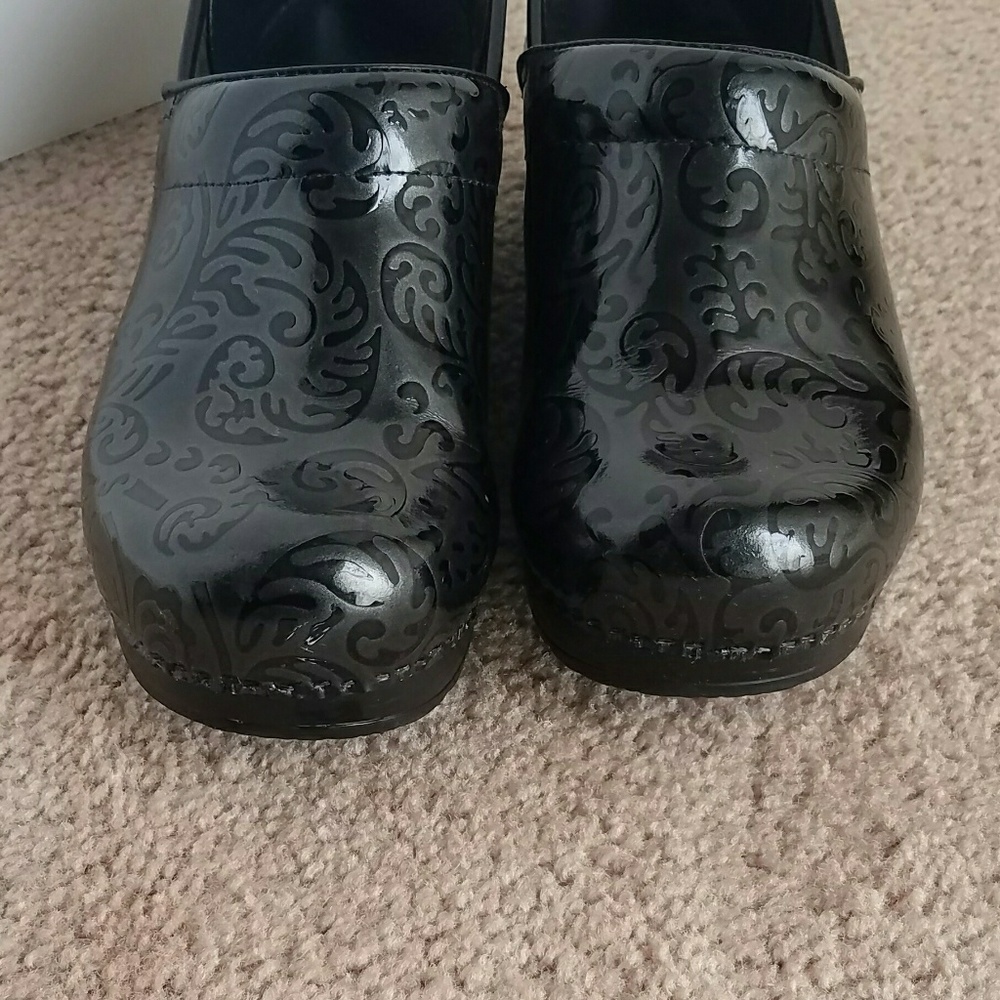 Dansko Clogs Like New Worn 4 times