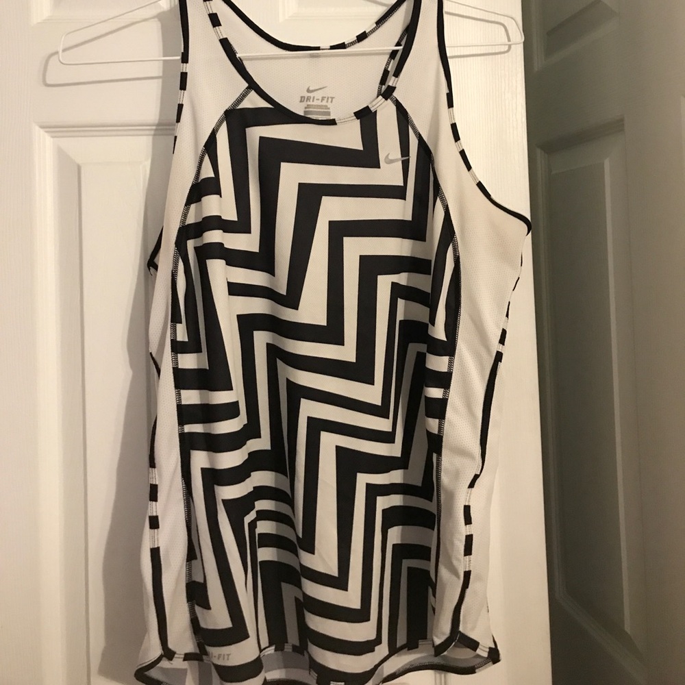 Black and white nike dri-fit tank