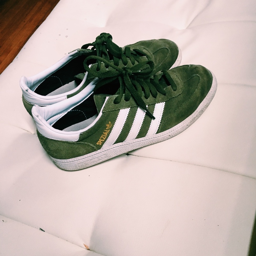 Adidas Originals- Army Green