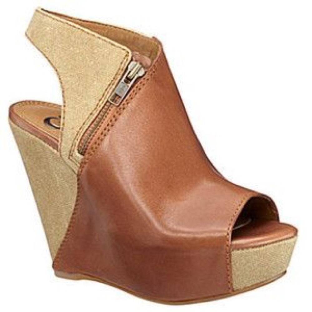 Wedge tan leather booties