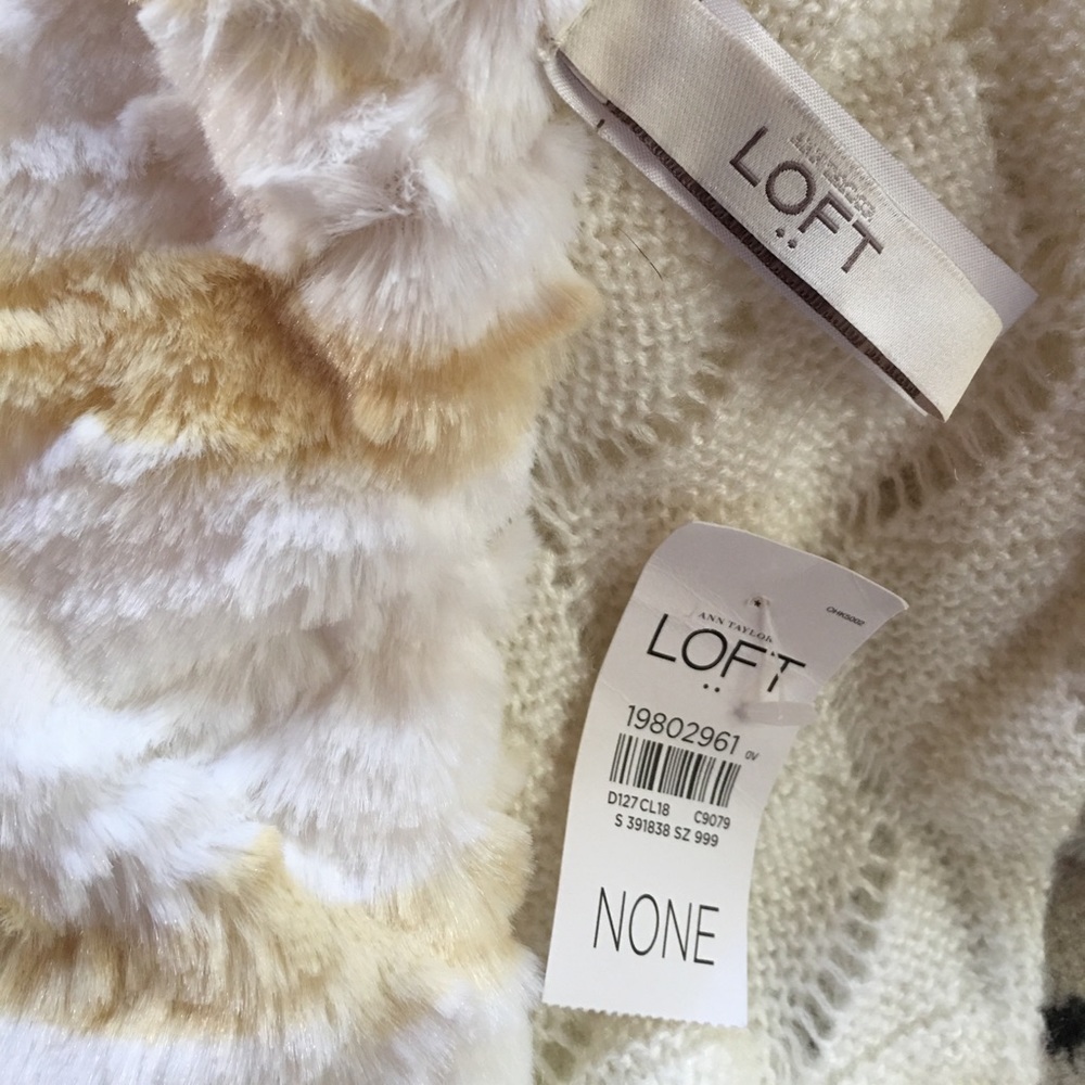 Loft Infinity Scarf - Picture 6 of 8