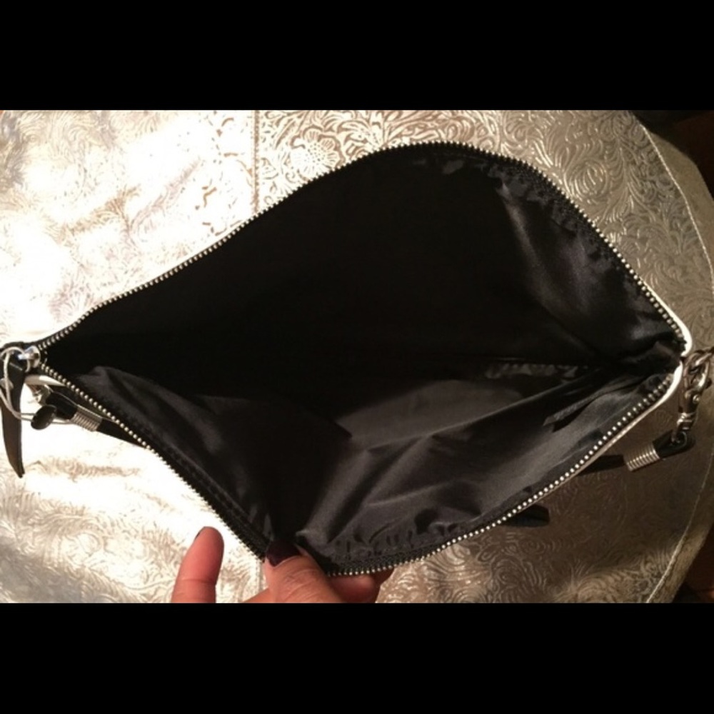 🎈Quirky face clutch bag by ASOS 🎈 - Picture 2 of 2