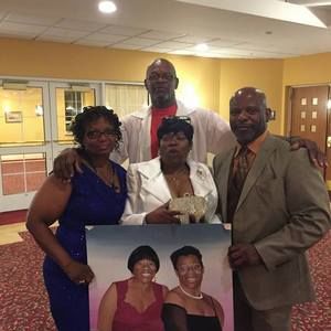 Meet your Posher, Angelette