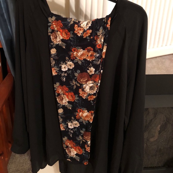 Floral Leggings!🌼Last One! - Picture 3 of 7