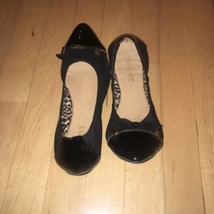 REPORT size 9 flats