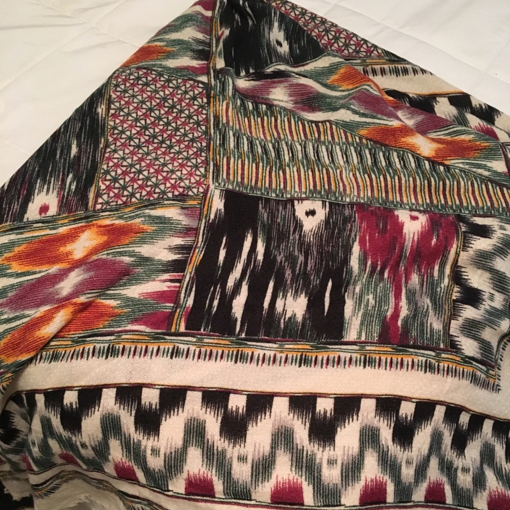 Scarf or shawl