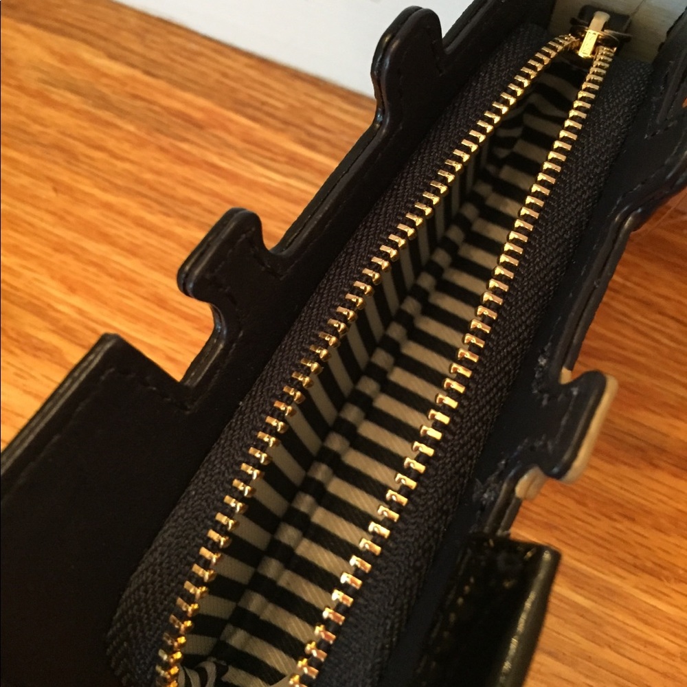 NWOT KATE SPADE TRAIN CHANGE PURSE! - Picture 3 of 6