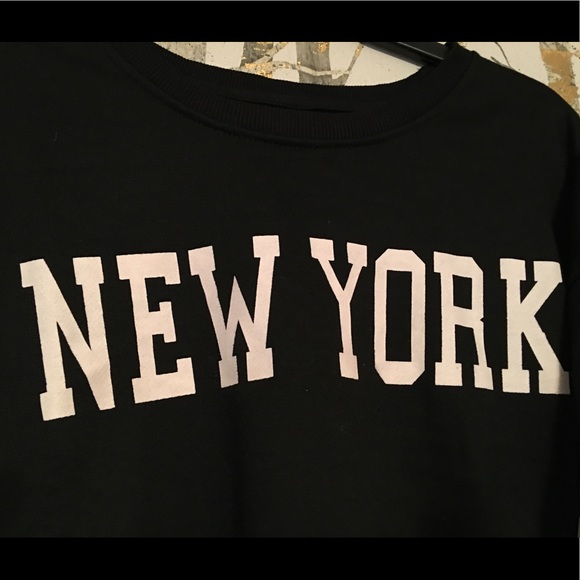 New York Top - Picture 1 of 3