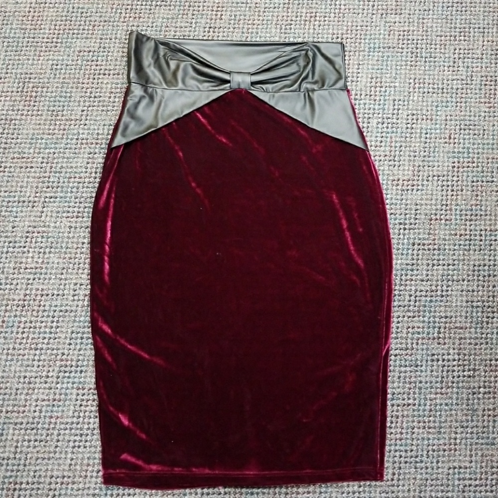 Wine velour skirt