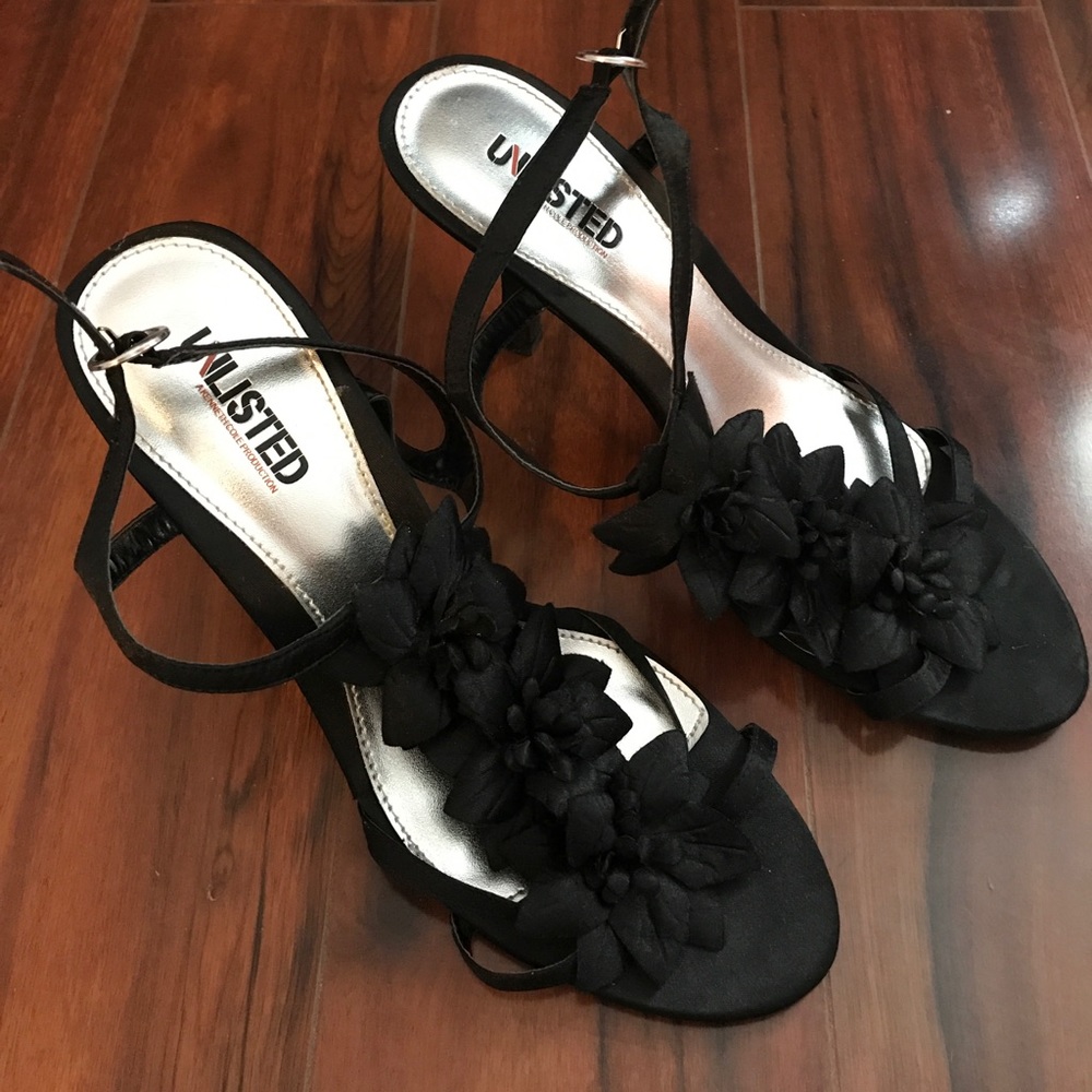 Cute fabric upper heels! 9