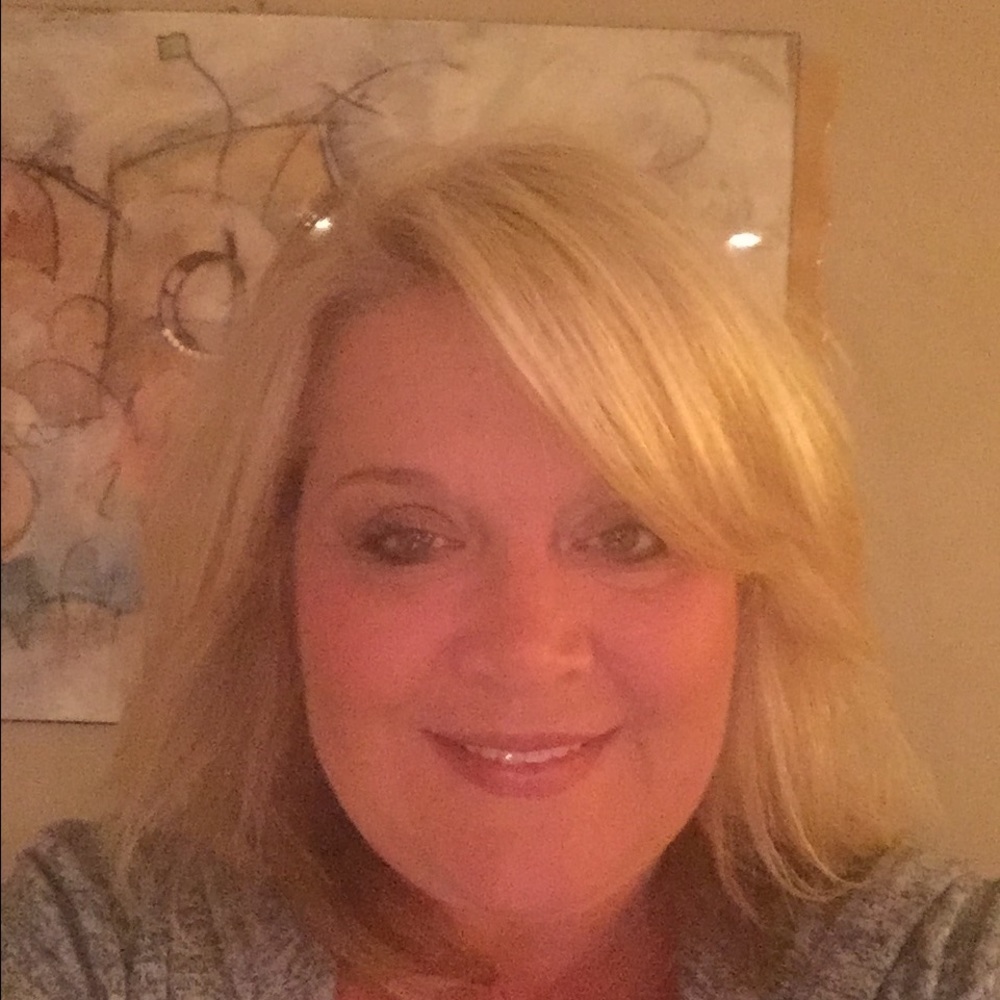 Meet your Posher, Dana