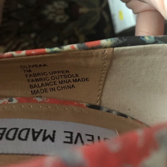 Steve Madden Multi Floral Platform Pumps. Sz 7. - Picture 6 of 8