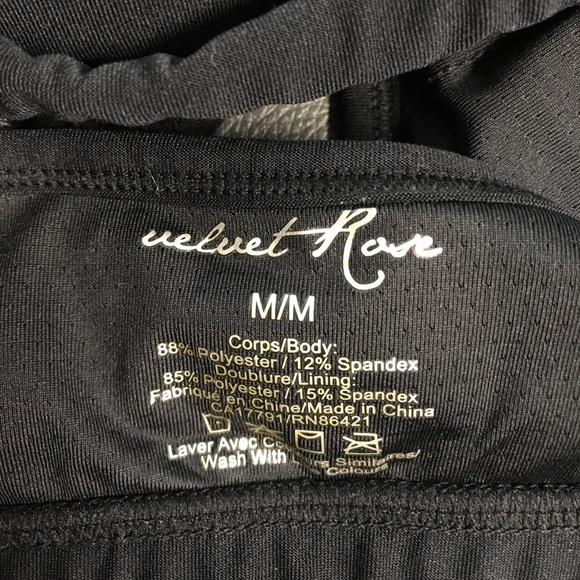 Criss cross Sports Bra - Picture 3 of 3