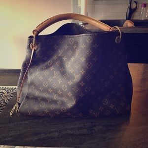 Authentic Artsy Lou Vuitton Purse