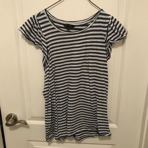 Banana Republic tee