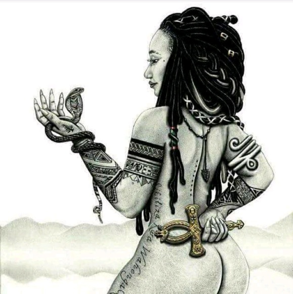 Meet your Posher, Nichole - Picture 1 of 1