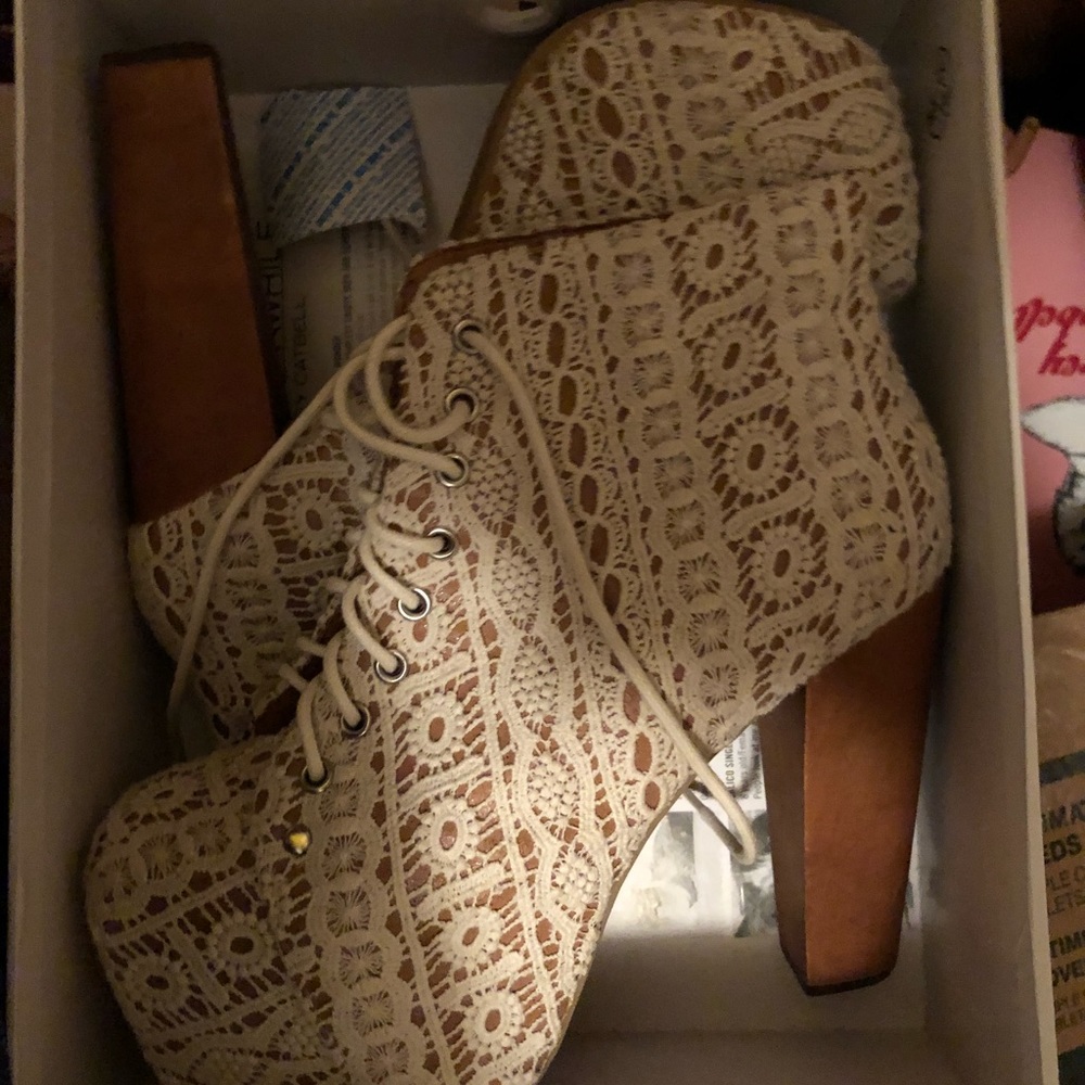 Jeffrey Campbell Litas