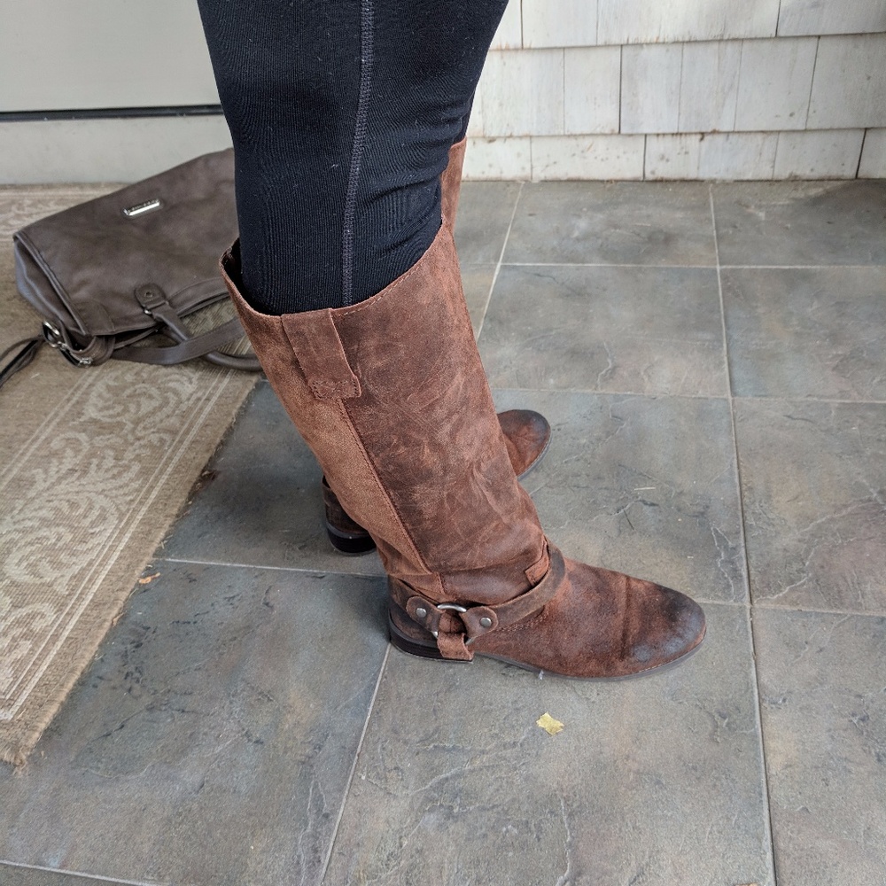 Dolce Vita distressed suede boots - Picture 3 of 4