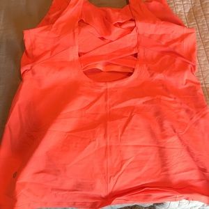 Lululemon tank