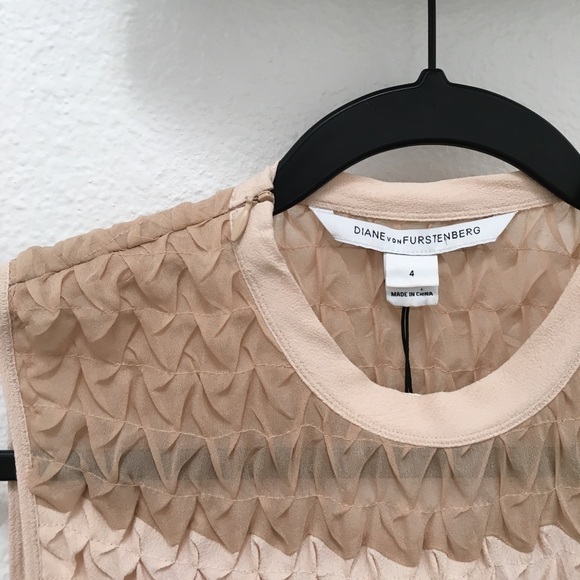 Diane Von Furstenberg DVF "DAYO" nude color dress - Picture 6 of 9