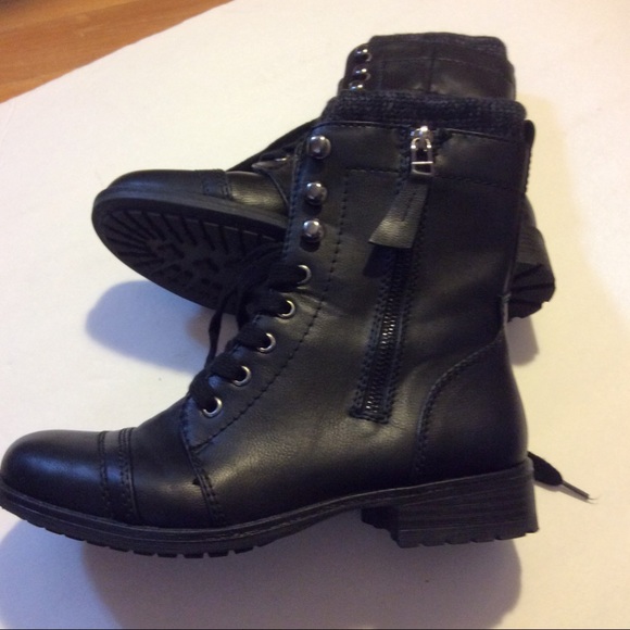 Limelight Shoes - Black ankle boots