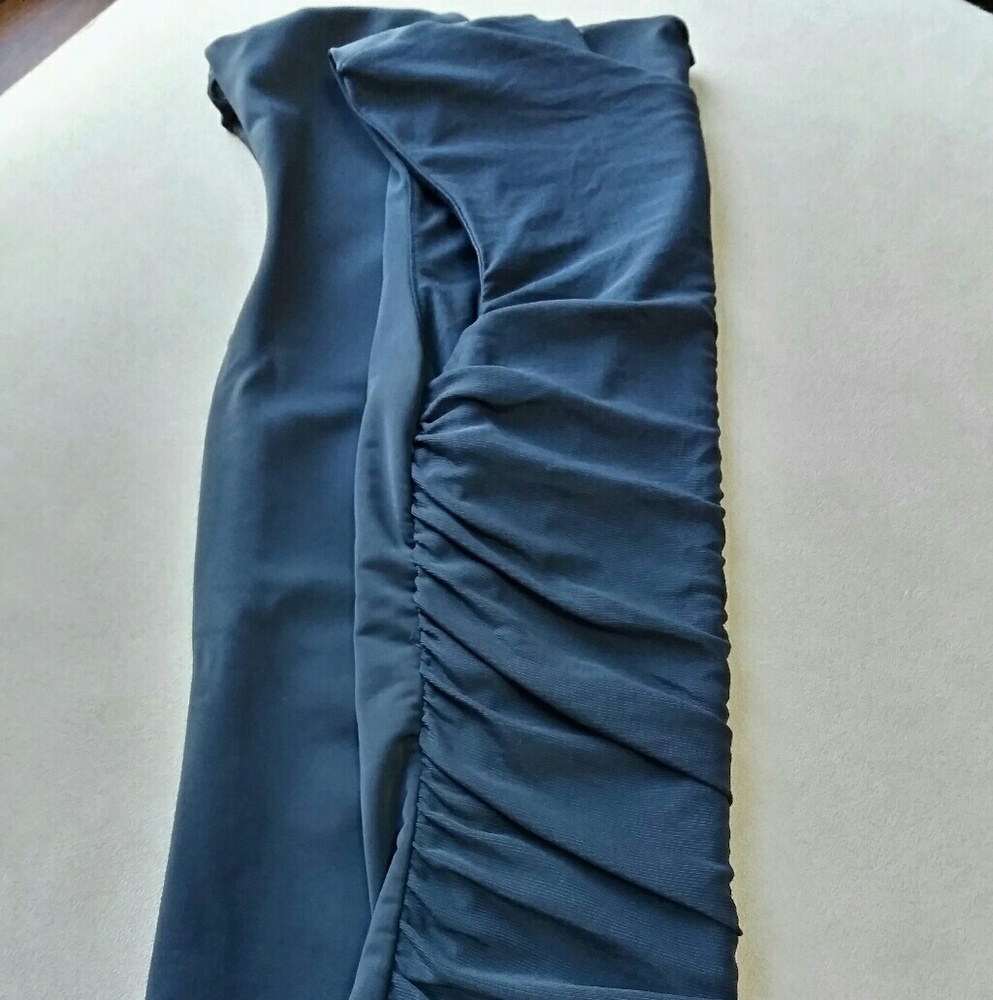 Kenneth Cole Ruched Fitted Shell - Picture 3 of 4