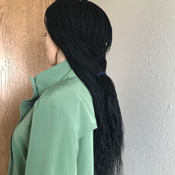 100% authentic hand braided African wig hair - Picture 3 of 6