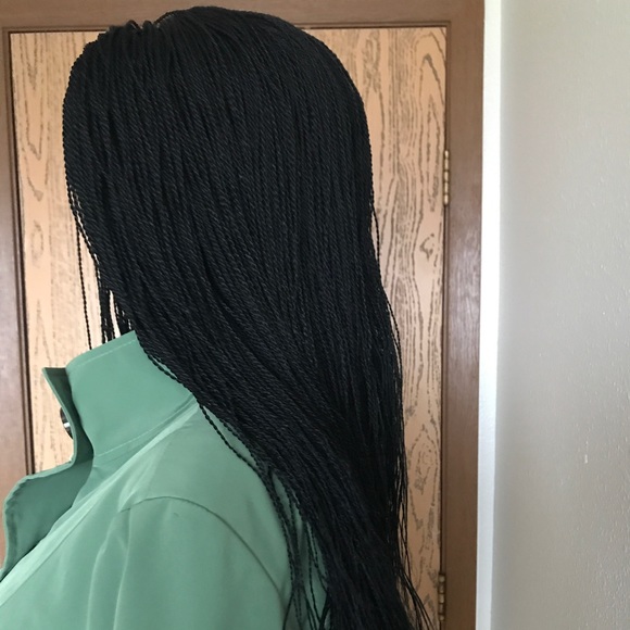 100% authentic hand braided African wig hair - Picture 4 of 6