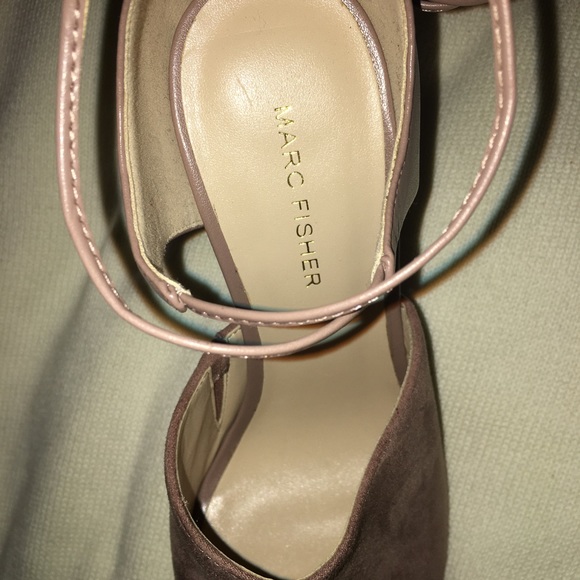 Marc Fisher Rylin Stiletto - Picture 3 of 4