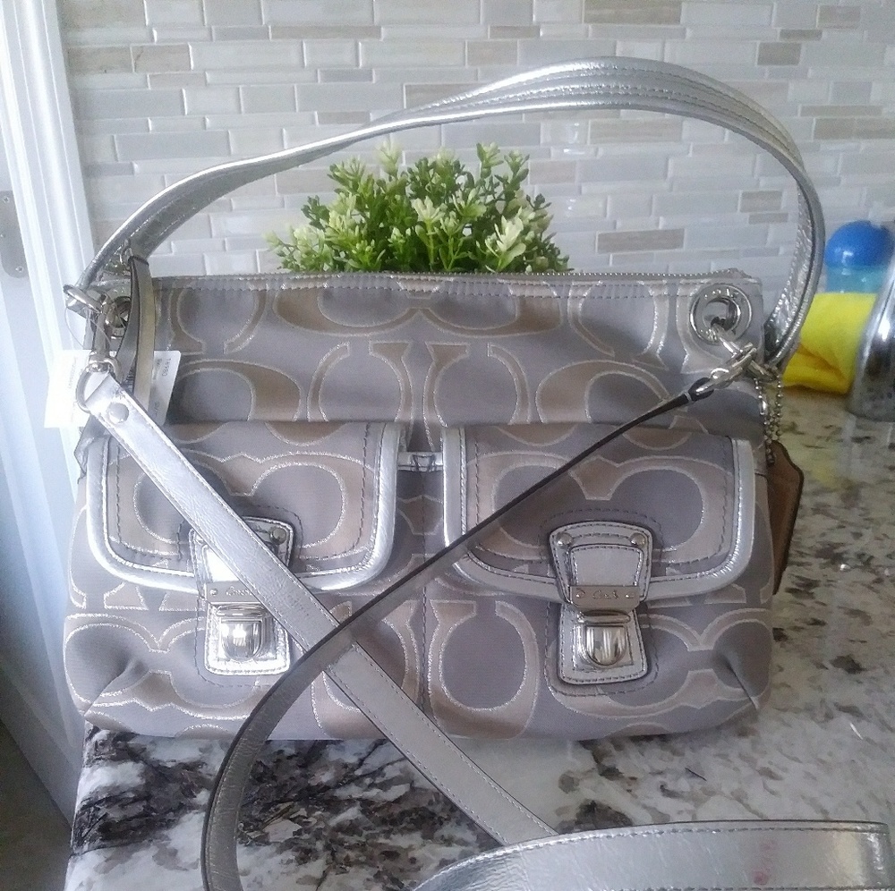 Coach Poppy Signature Hippie