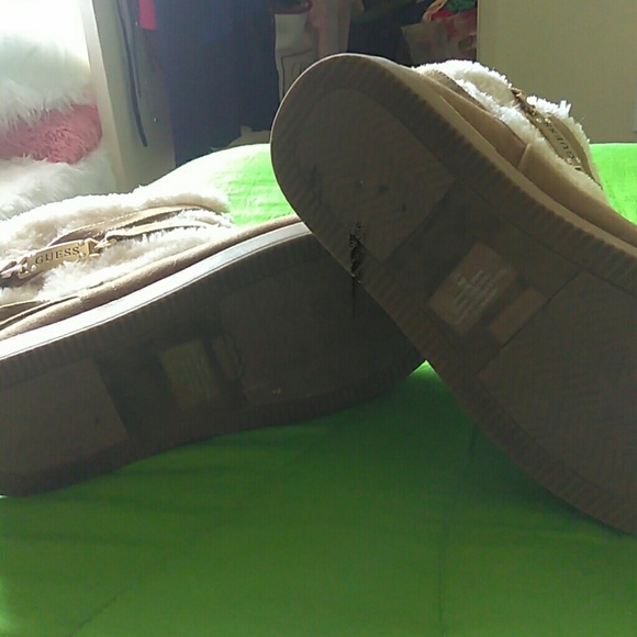 Guess snow boots - Picture 2 of 4