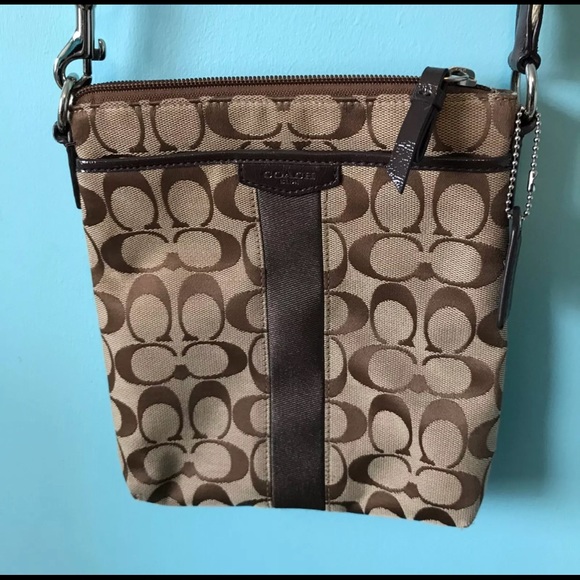 Tan/brown Coach purse - Picture 2 of 4