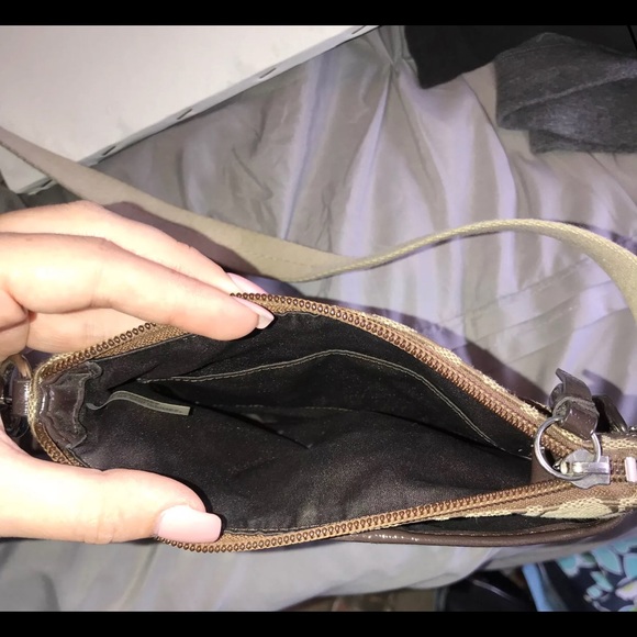 Tan/brown Coach purse - Picture 4 of 4