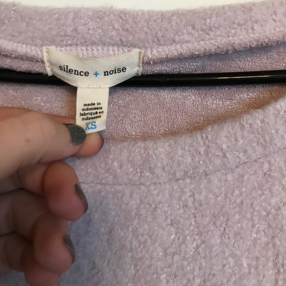 silence + noise pink sweater - Picture 2 of 3