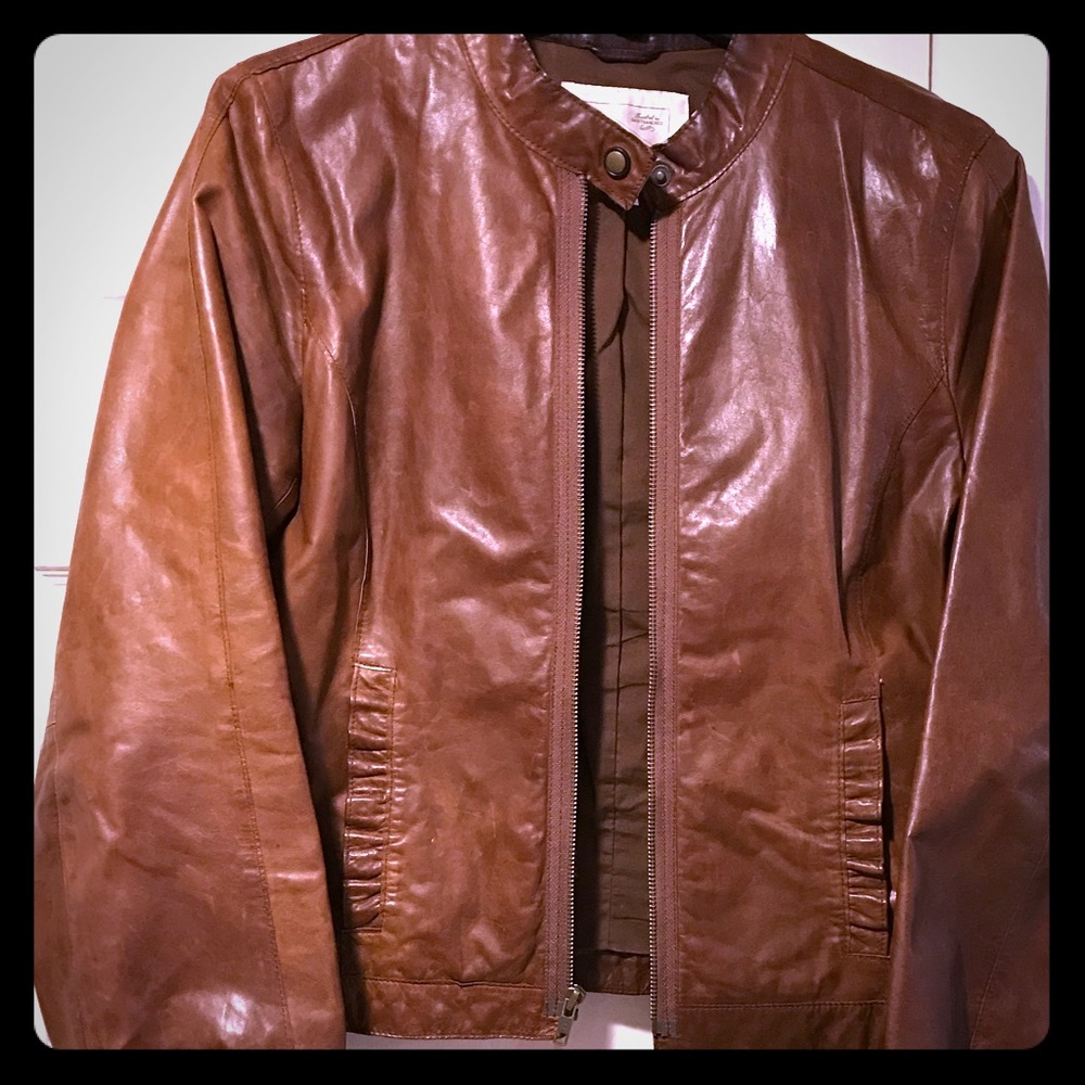 Sleek finished Genuine Leather jacket