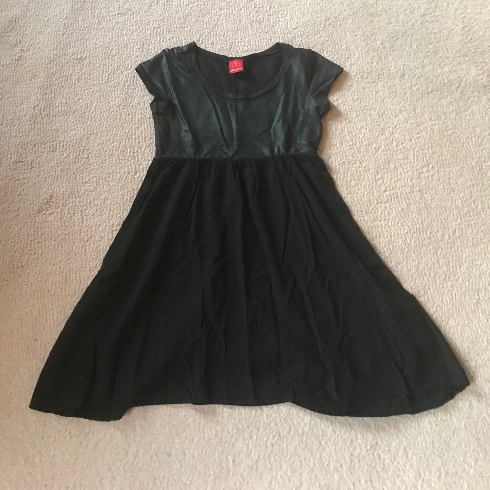 Black Ella Moss dress