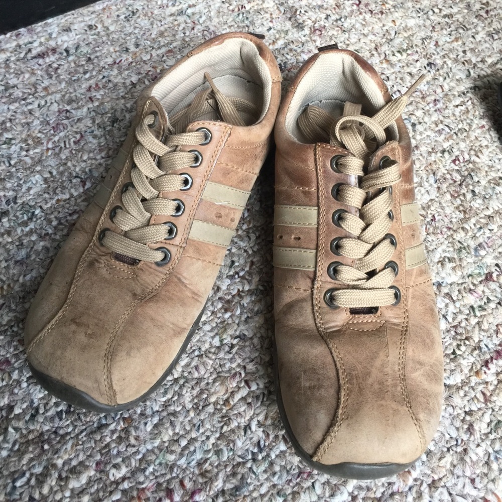 London Underground casual shoes