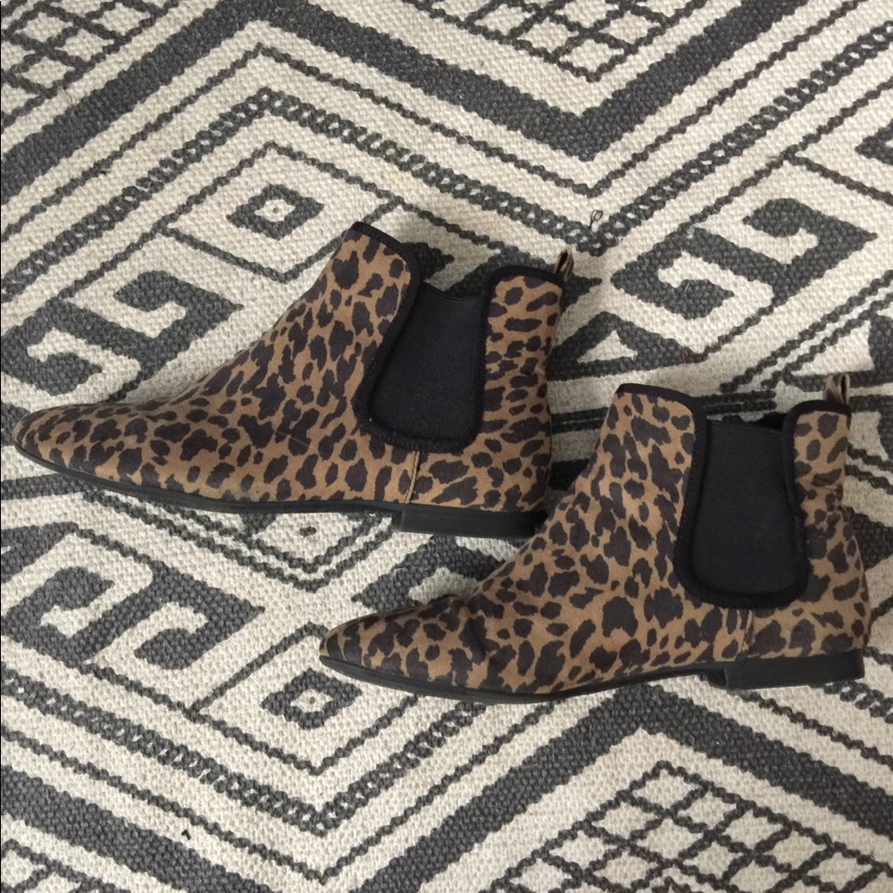 Old Navy Leopard Booties