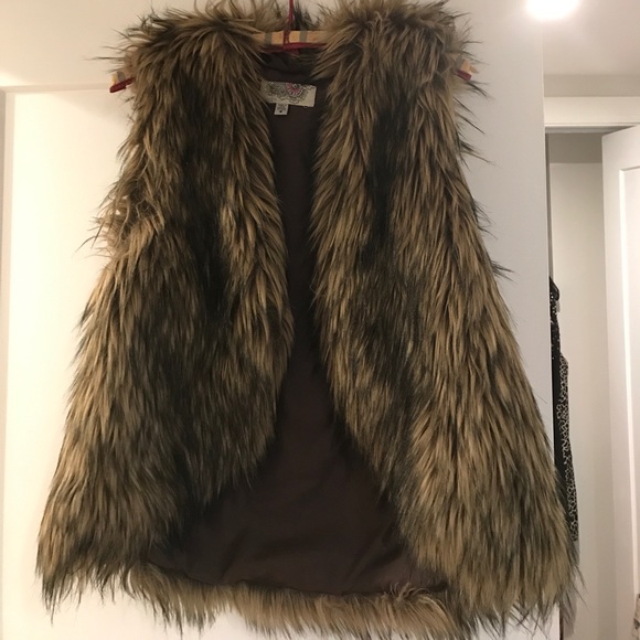 Ecote fur vest - small - Picture 2 of 3