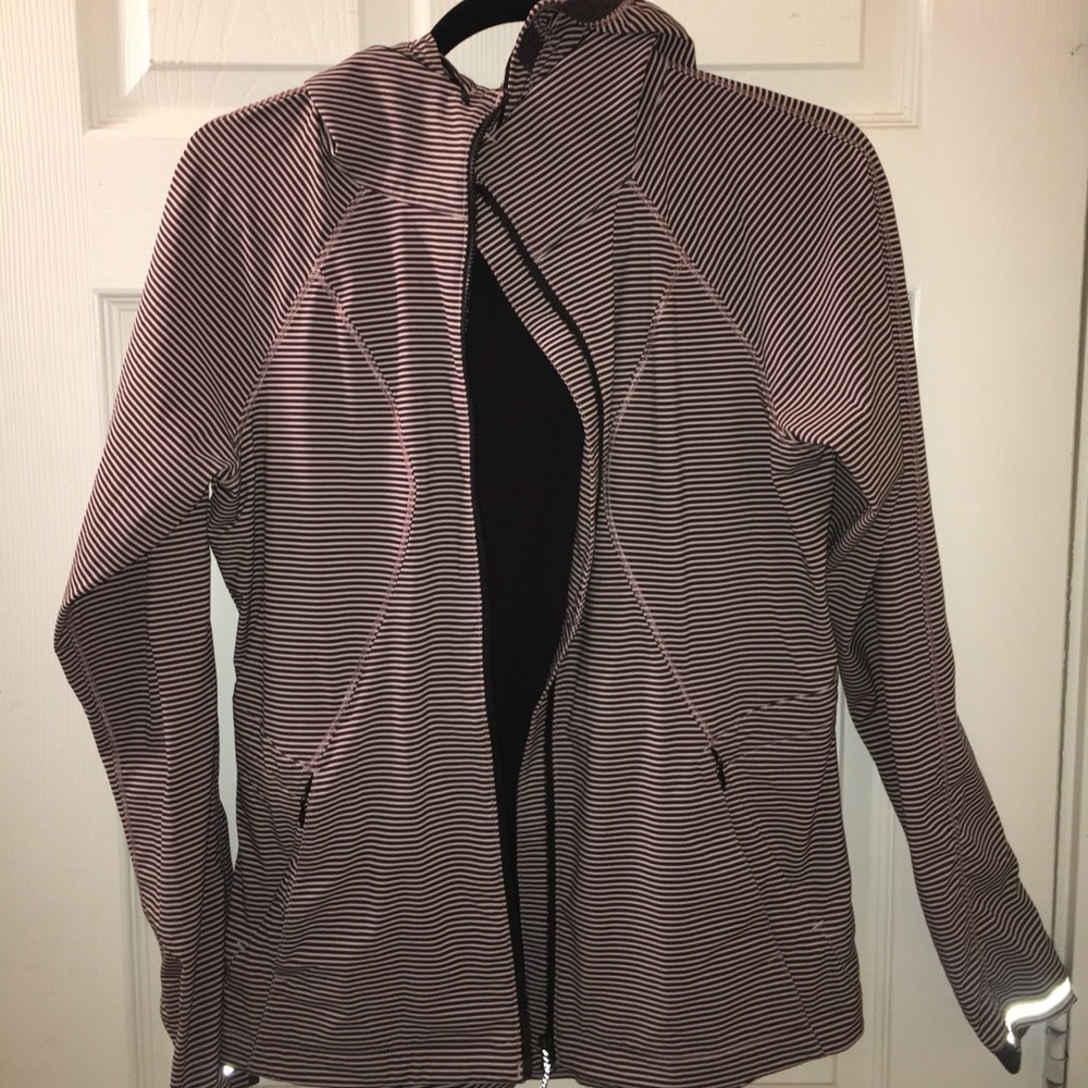 LULU LEMON JACKET