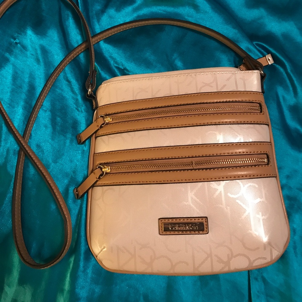 Calvin Klein Crossbody purse