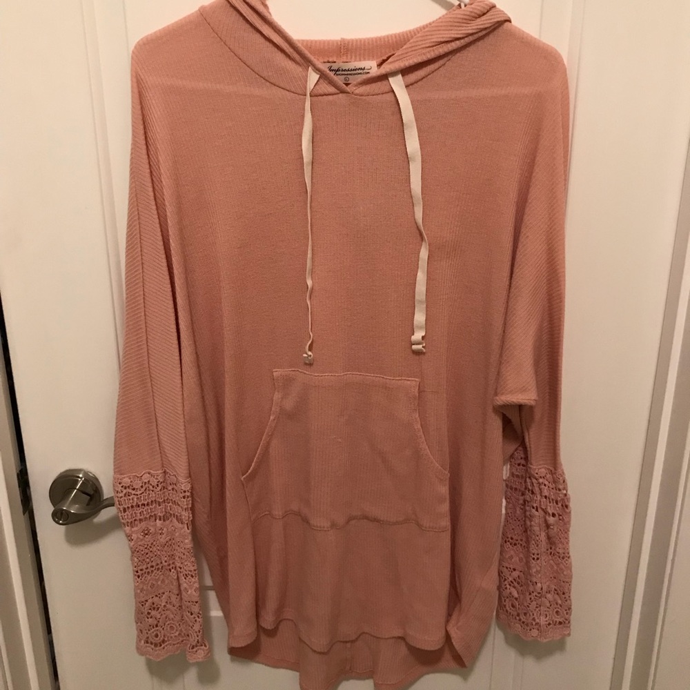 Long sweatshirt