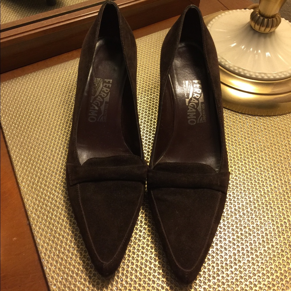 Ferragamo brown leather heels